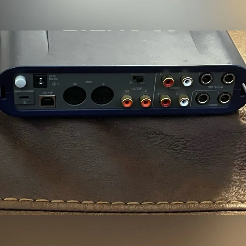 M-Audio Fast Track Pro Audio Interface With Power Source & Microphone EUC - Picture 4 of 8